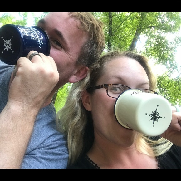 Meet your Posher, Lindsey - Picture 2 of 2